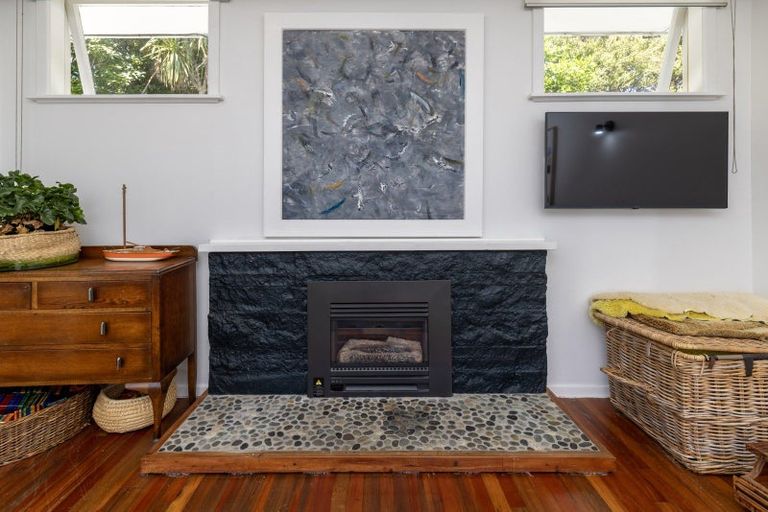 Photo of property in 63 Alexander Road, Raumati Beach, Paraparaumu, 5032