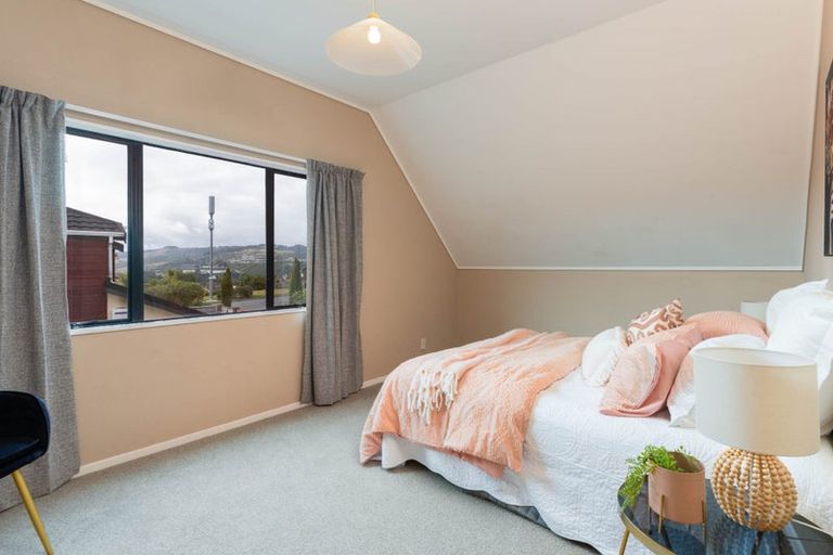 Photo of property in 6 Furlong Crescent, Churton Park, Wellington, 6037