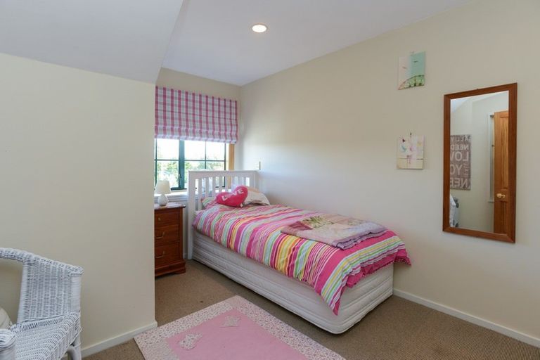 Photo of property in 238 Poraiti Road, Poraiti, Napier, 4182