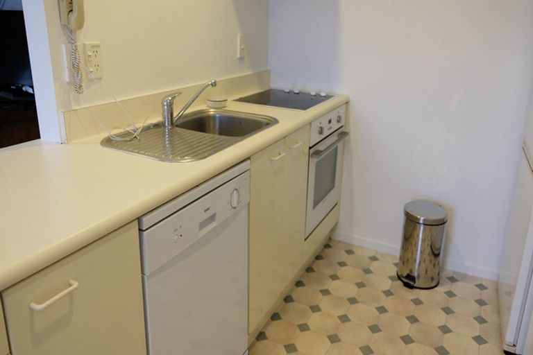 Photo of property in 4/69 Carlton Mill Road, Merivale, Christchurch, 8014