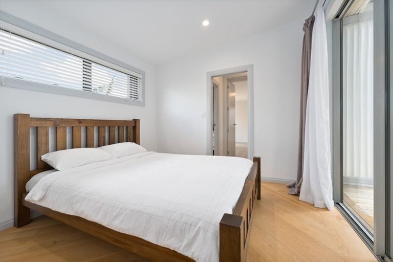 Photo of property in 129 Riverpark Crescent, Henderson, Auckland, 0610