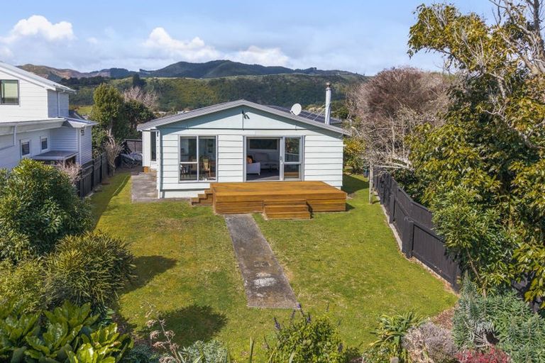 Photo of property in 3 Miro Road, Raumati South, Paraparaumu, 5032