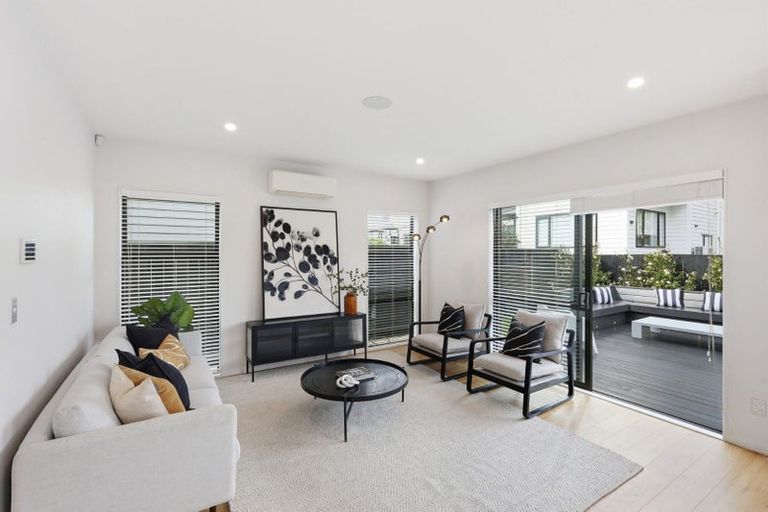 Photo of property in 31 Myland Drive, Hobsonville, Auckland, 0616