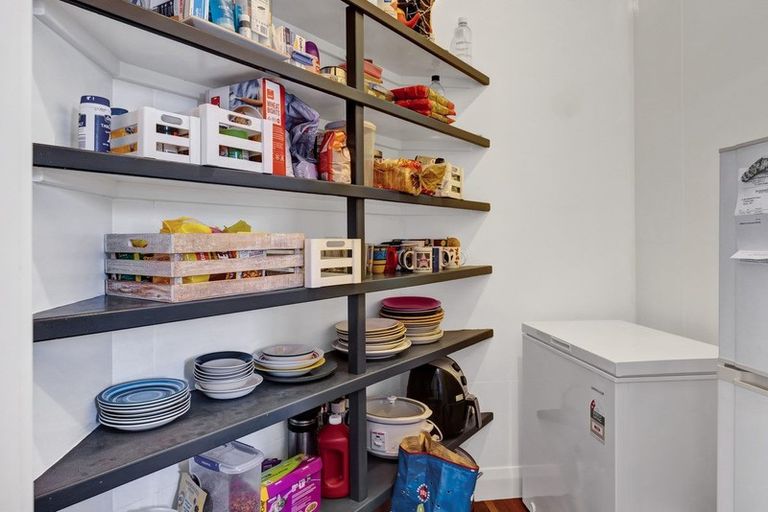 Photo of property in 8 Collins Street, Hawera, 4610