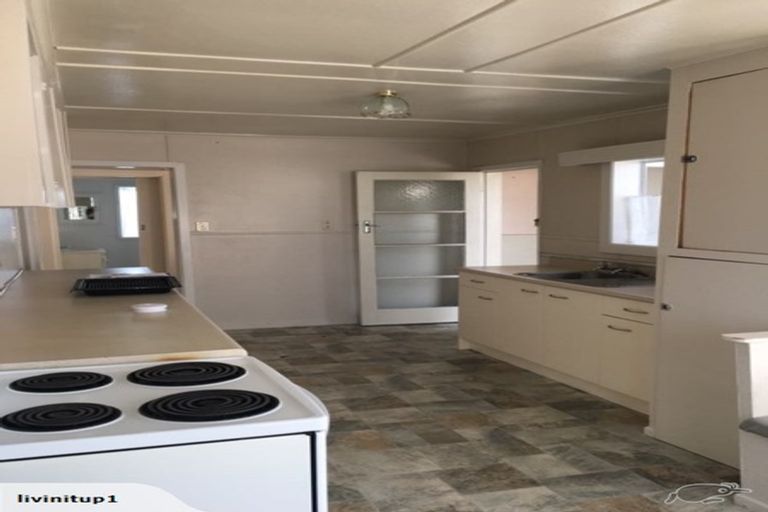 Photo of property in 98 Settlement Road, Papakura, 2110