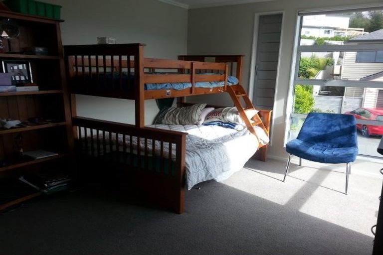 Photo of property in 28 Bur Oak Terrace, Schnapper Rock, Auckland, 0632