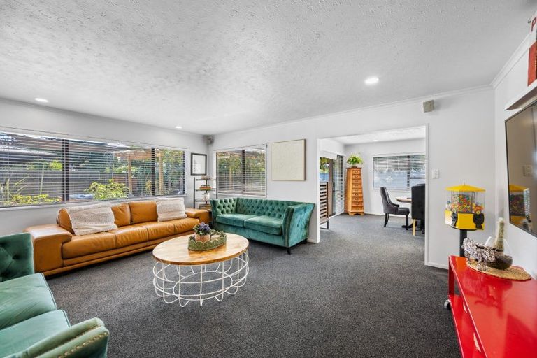 Photo of property in 24 Symons Street, Parkvale, Hastings, 4122