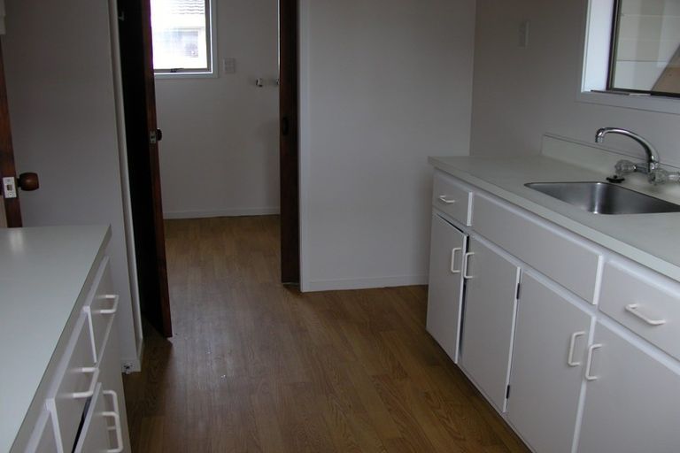 Photo of property in 1/87 Manuka Road, Bayview, Auckland, 0629