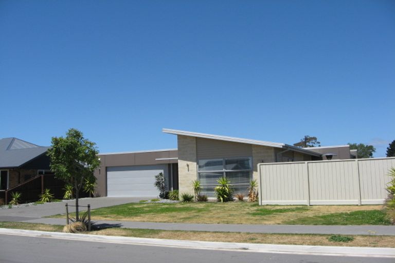 Photo of property in 62 Reka Street, Parklands, Christchurch, 8083