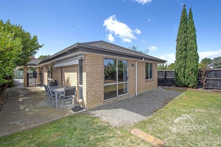 Photo of property in 10 Netley Place, Aranui, Christchurch, 8061