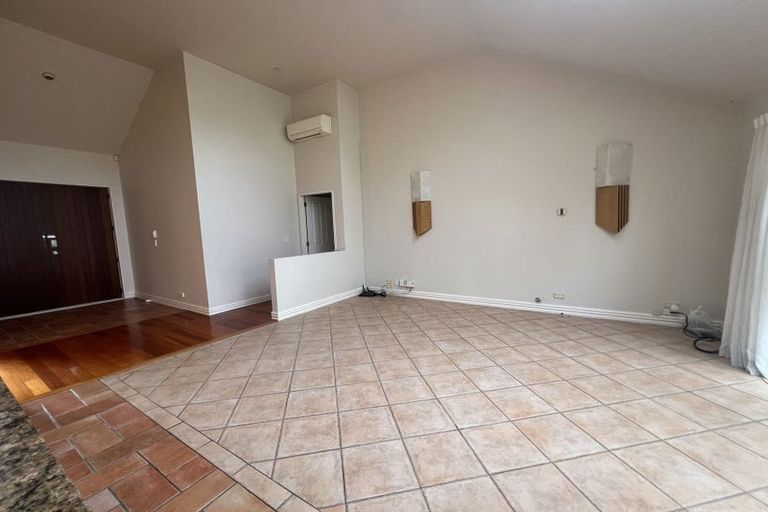 Photo of property in 6 Advance Way, Albany, Auckland, 0632