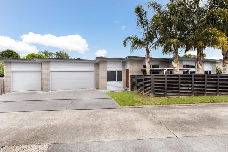 Photo of property in 111a Carlyle Street, Leamington, Cambridge, 3432