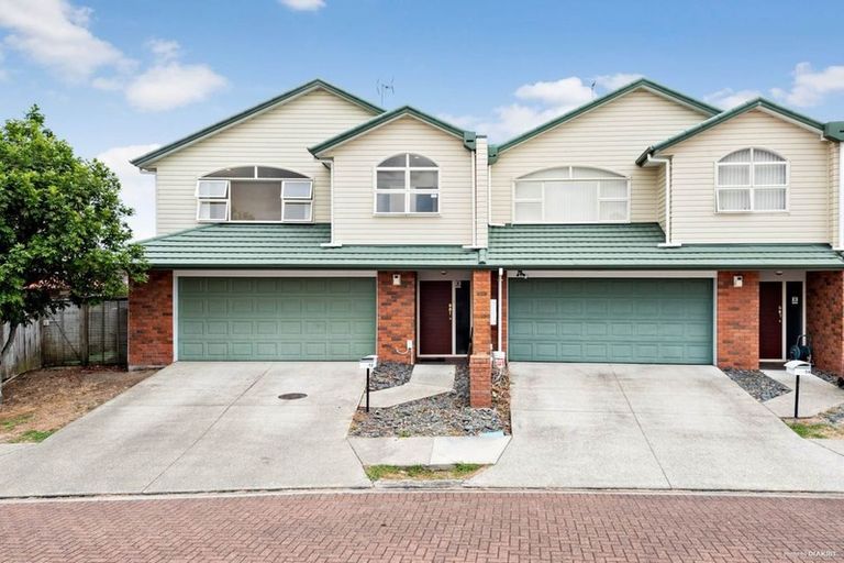 Photo of property in 12 Lime Crescent, Papakura, 2110