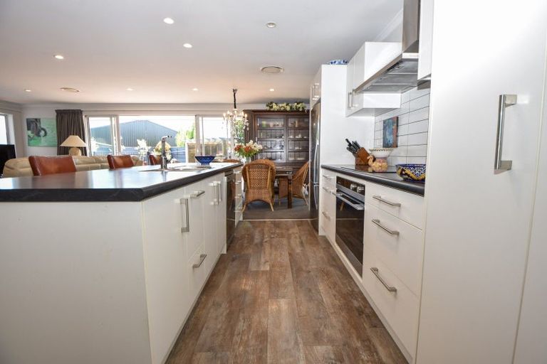 Photo of property in 5 Warrington Court, Carterton, 5713