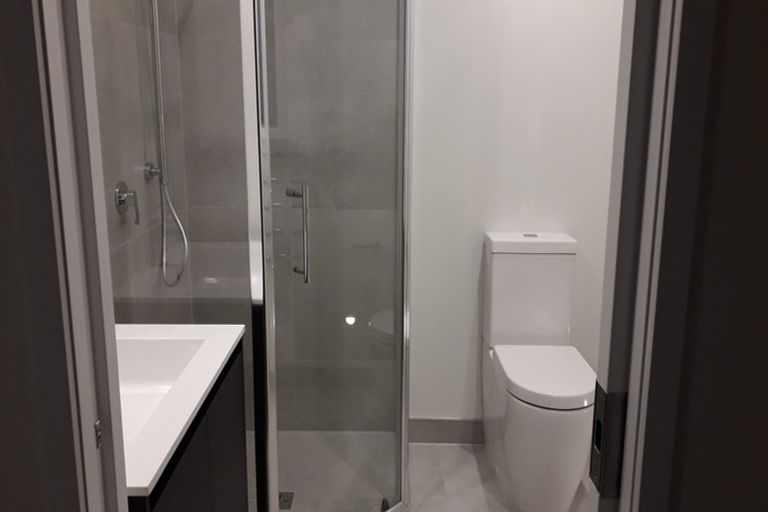 Photo of property in 2 Liquidambar Drive, Hobsonville, Auckland, 0616