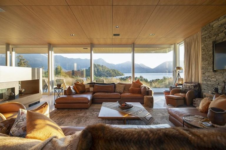 Photo of property in 6 Fishermans Lane, Mount Creighton, Queenstown, 9371