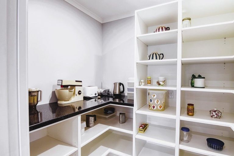 Photo of property in 41 Parata Street, Hokowhitu, Palmerston North, 4410