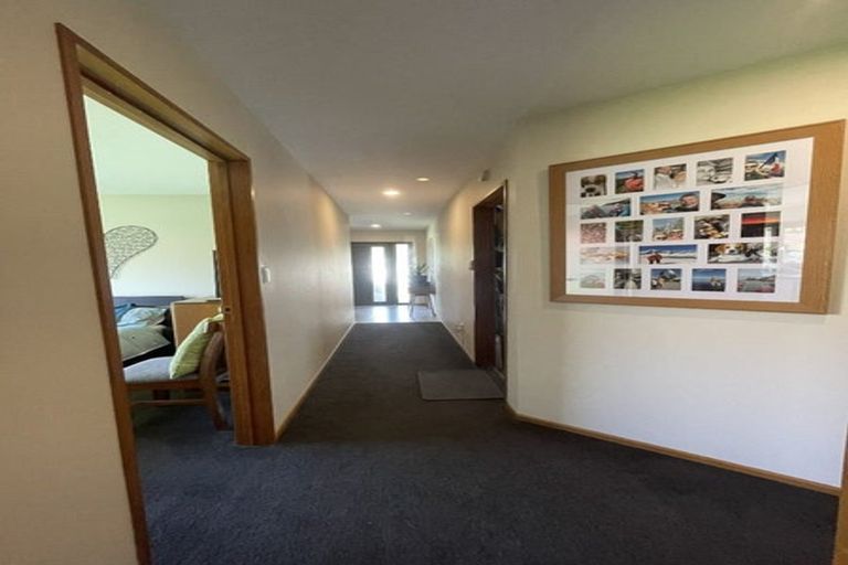 Photo of property in 237a Wainoni Road, Avondale, Christchurch, 8061