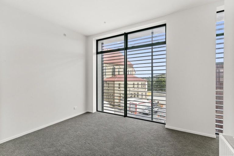Photo of property in 33 Erica Pabst Way, Island Bay, Wellington, 6023