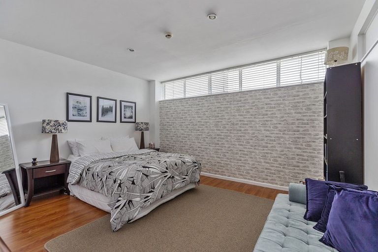 Photo of property in Lexington Apartments, 33c Hania Street, Mount Victoria, Wellington, 6011