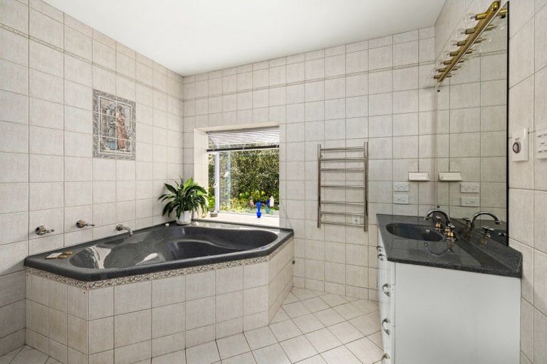 Photo of property in 24 Tokomaru Drive, Havelock North, 4130