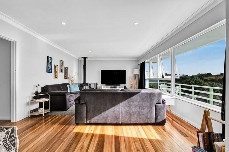 Photo of property in 76 South Road, Blagdon, New Plymouth, 4310