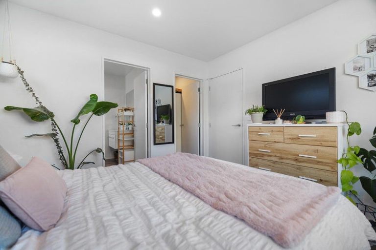 Photo of property in 33 Headley Drive, Lower Shotover, Queenstown, 9304