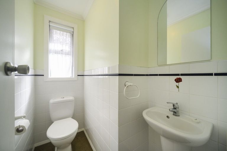 Photo of property in 2 Belmont Place, Terrace End, Palmerston North, 4410
