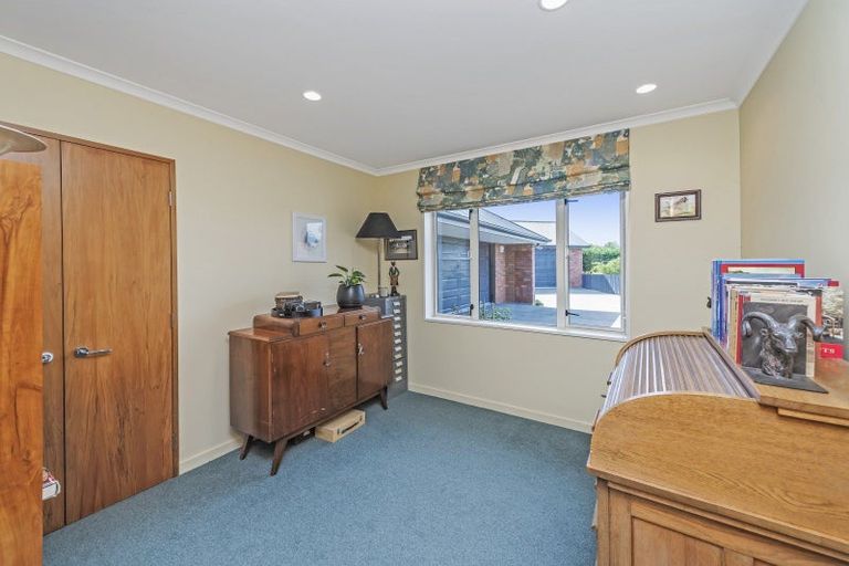 Photo of property in 21 Churchlea Place, Darfield, 7510