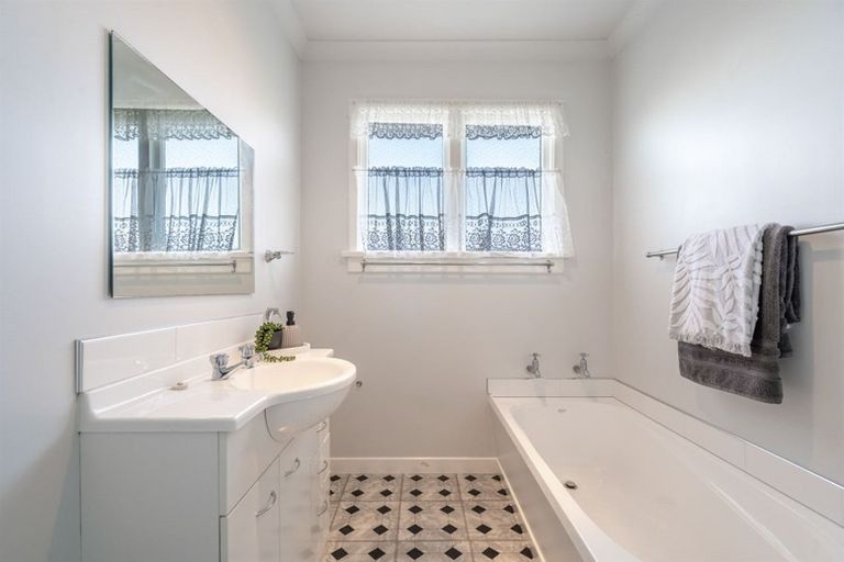 Photo of property in 96 Stuart Street, Hawthorndale, Invercargill, 9810