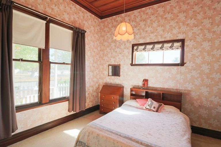 Photo of property in 10 Park Street, Foxton, 4814