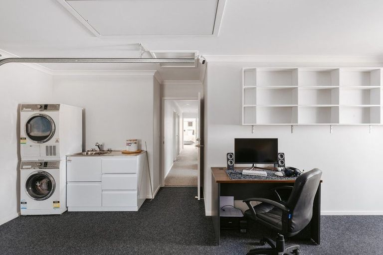 Photo of property in 12b Kayelene Place, Omokoroa, 3114