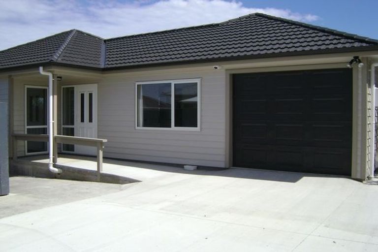 Photo of property in 9a Jillett Street, Titahi Bay, Porirua, 5022