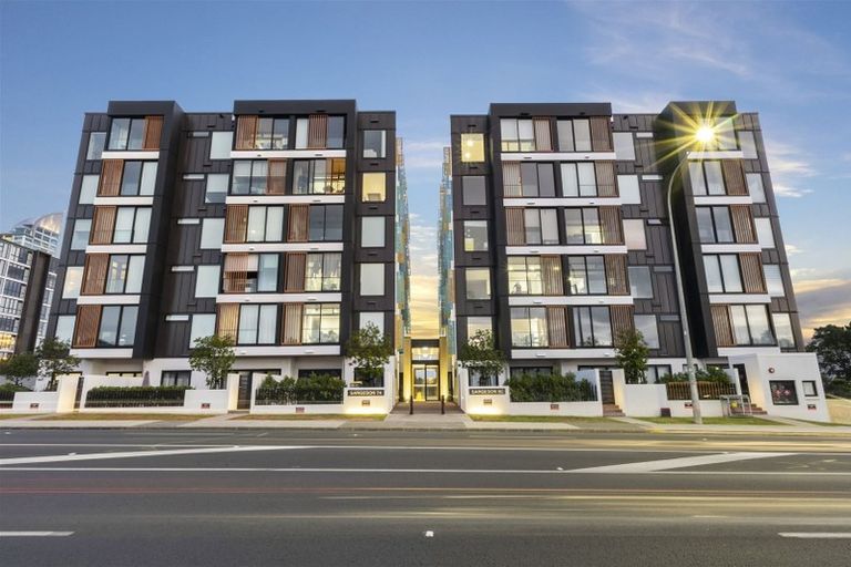 Photo of property in Frank Sargeson Apts, 308/74 Anzac Street, Takapuna, Auckland, 0622