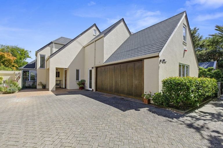 Photo of property in 1/20 Willoughby Street, Woburn, Lower Hutt, 5010