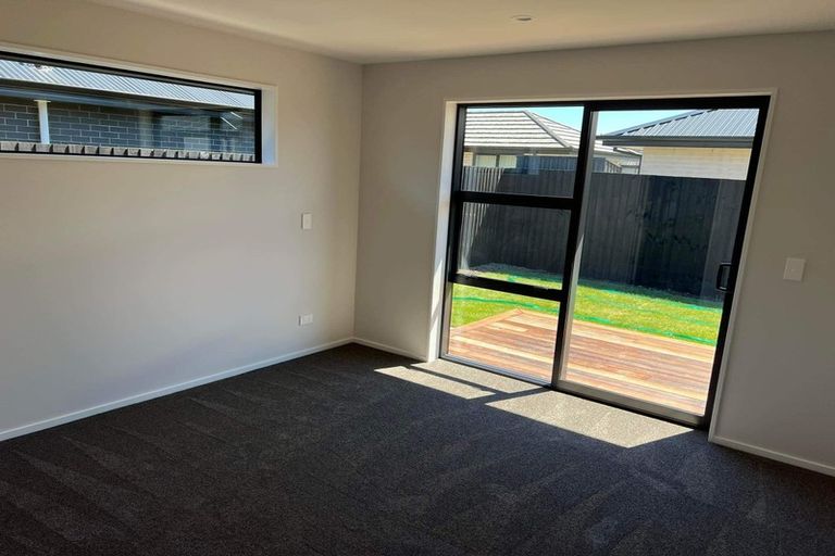 Photo of property in 10 Pierce Street, Marshland, Christchurch, 8083