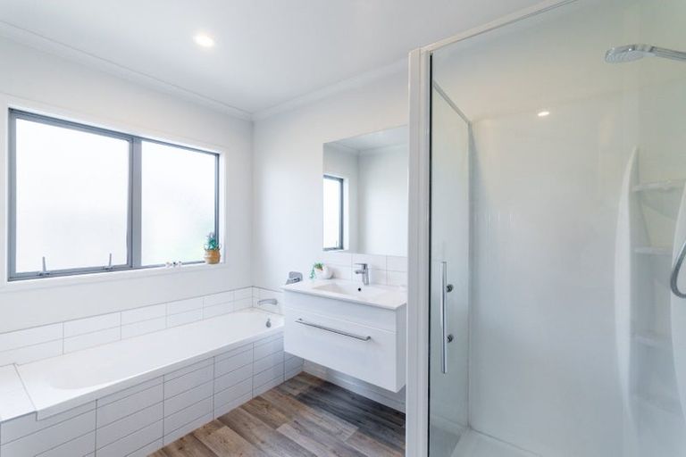 Photo of property in 3 Awatea Road, Hornby, Christchurch, 8042