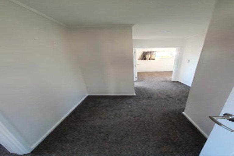 Photo of property in 2/9 Lingham Crescent, Torbay, Auckland, 0630