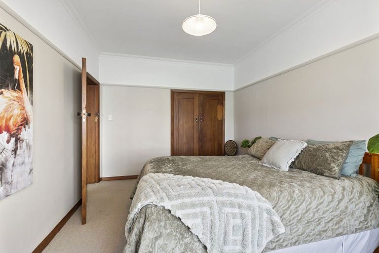 Photo of property in 23d Maida Vale Road, Roseneath, Wellington, 6011