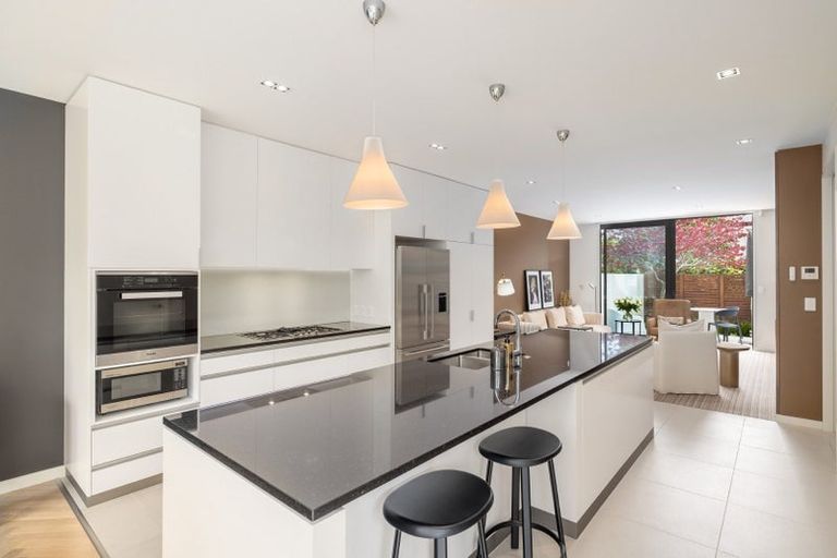 Photo of property in 138c Glandovey Road, Strowan, Christchurch, 8052