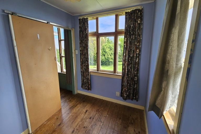 Photo of property in 24 Dorset Avenue, Westown, New Plymouth, 4310