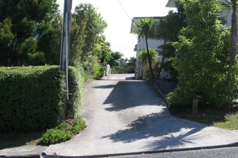 Photo of property in 2/75 Balmain Road, Birkenhead, Auckland, 0626