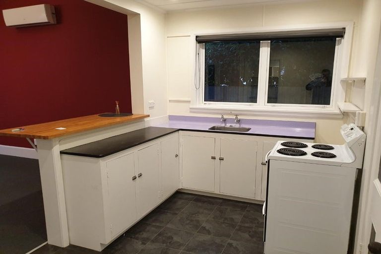 Photo of property in 12 Worcester Street, West End, Palmerston North, 4410