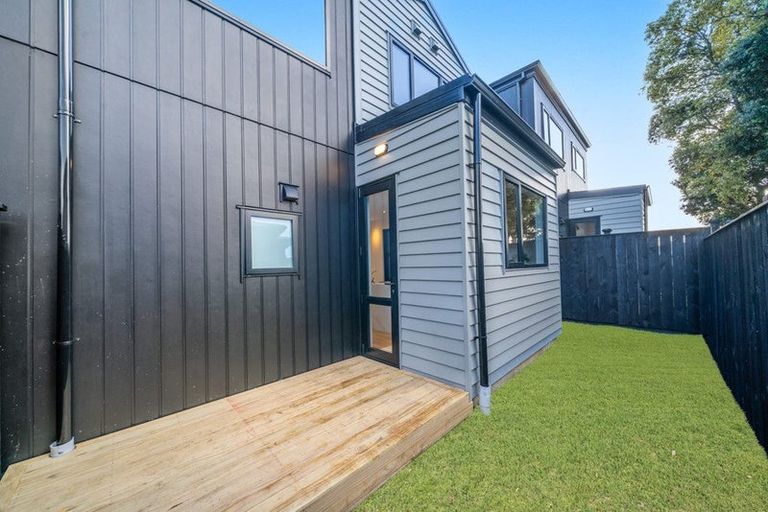 Photo of property in 3 Ewbank Place, Manurewa, Auckland, 2102