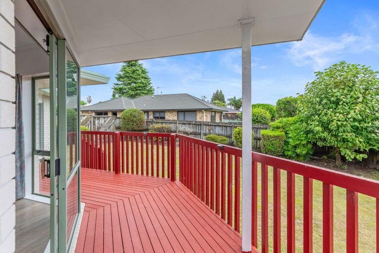 Photo of property in 5 Burnt Oak Drive, Pyes Pa, Tauranga, 3112