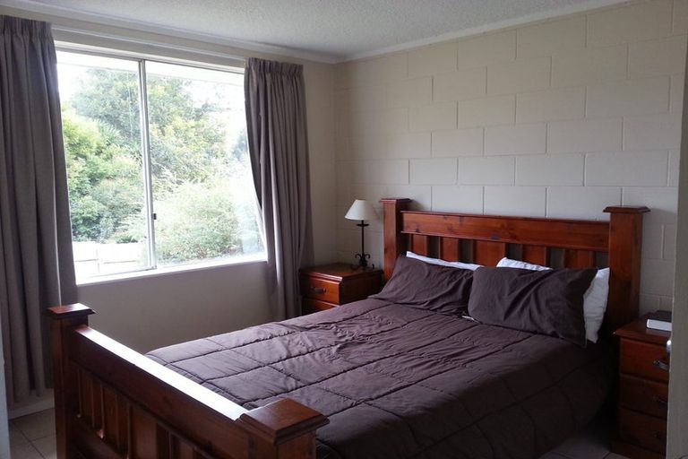 Photo of property in 77 Seabrook Avenue, New Lynn, Auckland, 0600