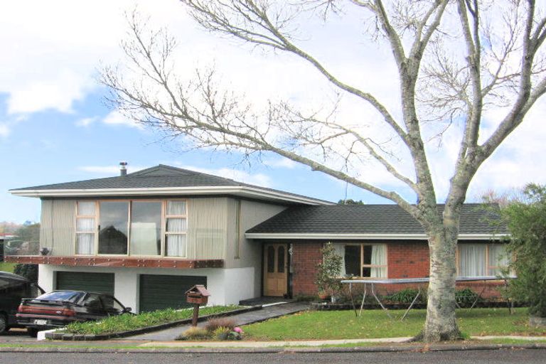 Photo of property in 15 Davita Place, Farm Cove, Auckland, 2012