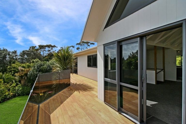 Photo of property in 2 Motukari Place, Onaero, Waitara, 4383