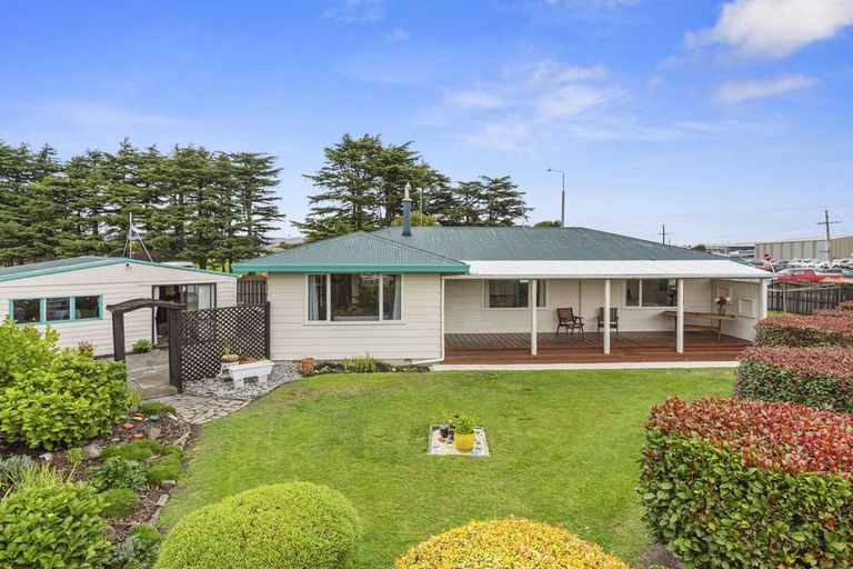 Photo of property in 77 Foremans Road, Islington, Christchurch, 8042