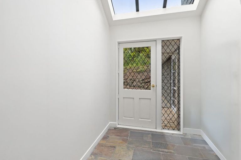 Photo of property in 20c Poplar Road, Stanmore Bay, Whangaparaoa, 0932